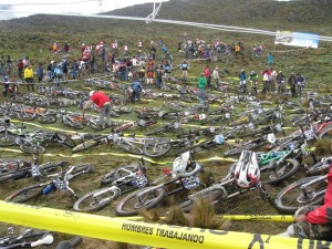 race, avalanche, mega avalanche, inca avalanche, DH, downhill, dh, mountain bike, mountain biking, Peru, mountain bike Peru